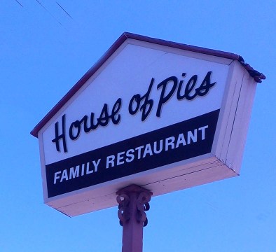 houseofpiessign