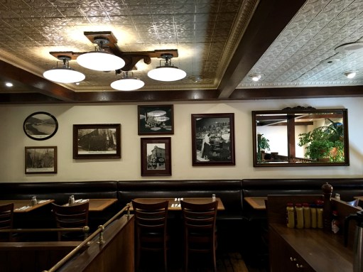 yinteriorGreenblatts037