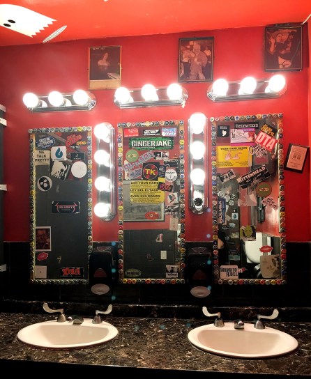 yBBeanery bathroom 05s