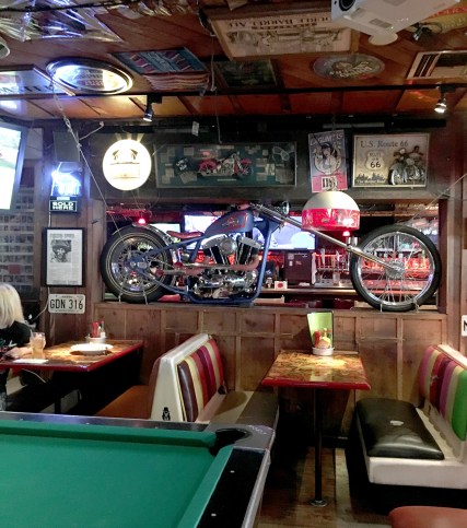 yBBeanery interior 10s